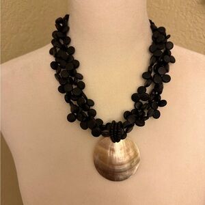 NY Black Beaded Necklace with Shell Disc Pendant